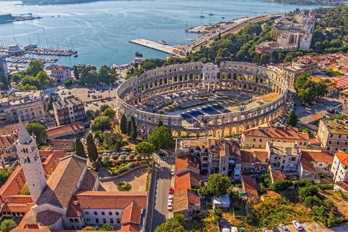 Отель Toni In Pula - Istrien Экстерьер фото